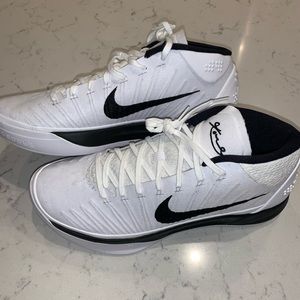 Nike Shoes - 🔐 MENS SIZE 12 KOBE AD TB PROMO BASKETBALL SHOE Nike Shoes - 🔐 MENS SIZE 12 KOBE AD TB PROMO BASKETBALL SHOE